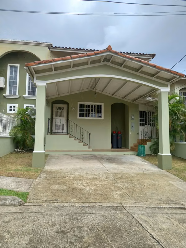 Furnished Duplex House for Rent in Villa de las Azores, Villa Lucre