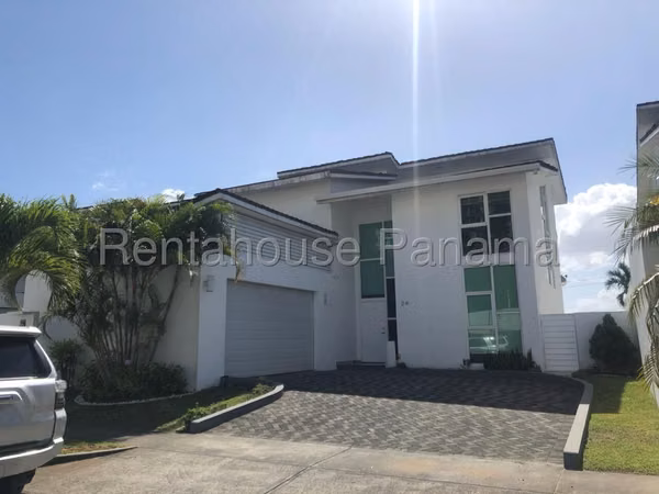 Venta Casa Altos de Panamá - YD