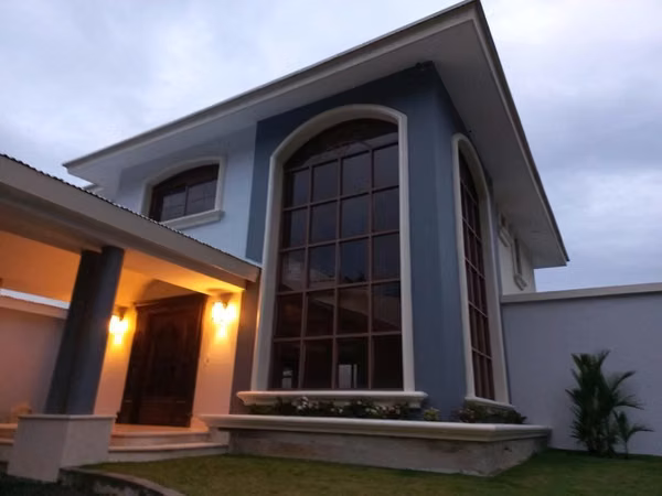 Se vende OPORTUNIDAD en Las Cumbres