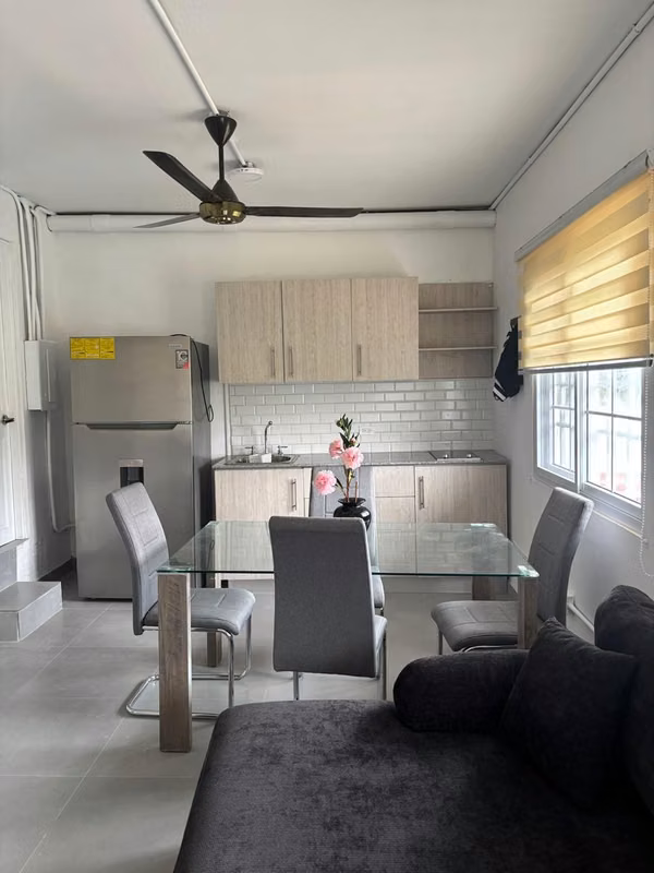 ALQUILO HERMOSO APARTAMENTO EN ALBROOK A ESTRENAR