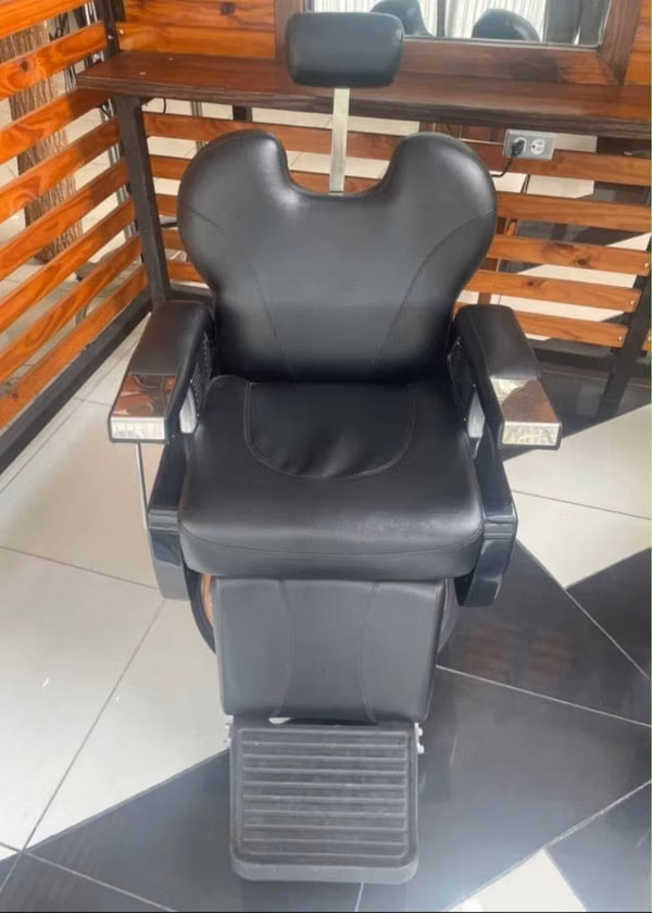 Barber / hairdresser chair, A + quality (two units)