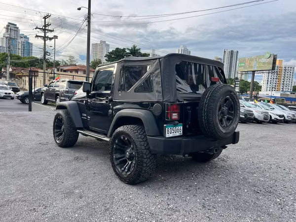 JEEP WRANGLER  SUPER AUTOS ACEPTAMOS TRADE IN