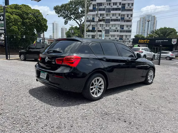BMW 118i  SUPER AUTOS ACEPTAMOS TRADE IN