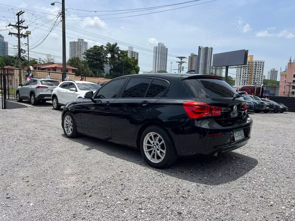 BMW 118i  SUPER AUTOS ACEPTAMOS TRADE IN