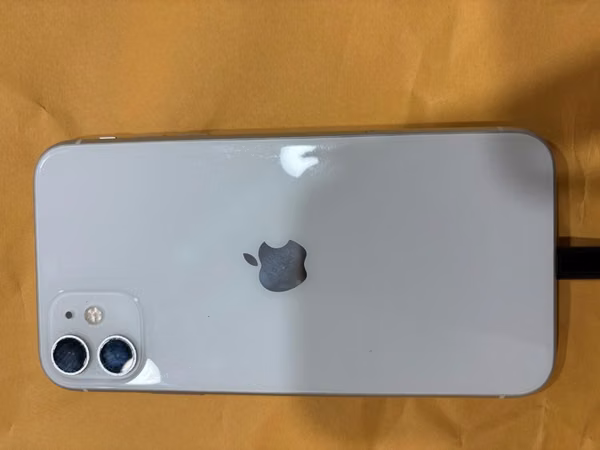 IPHONE 11 (USADO)