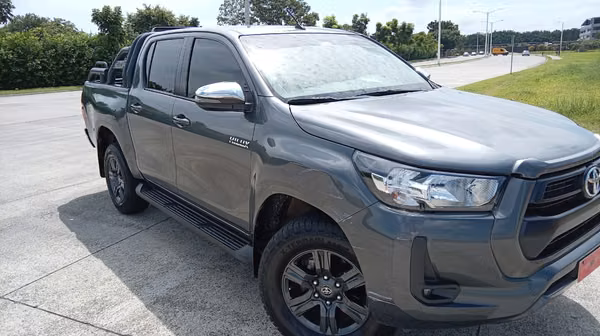 TOYOTA HILUX 2021 – 4x2 DIÉSEL – DOBLE CABINA