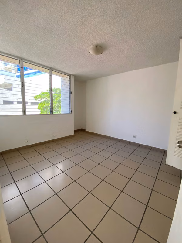 Apartamento MARBELLA 2rec + cbempleada  · CBE / $900 · 2 REC · 120M²