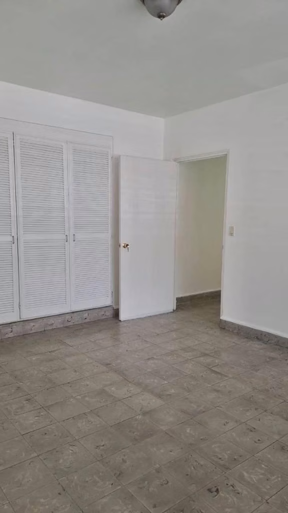For Sale Confortable Apartment located in El Cangrejo