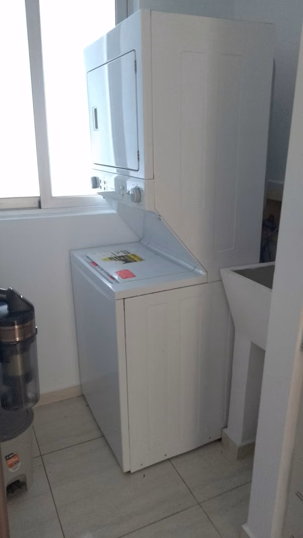Apartamento 2 hab, 2 baños, 64m², amoblado  — PH Portal del Sol