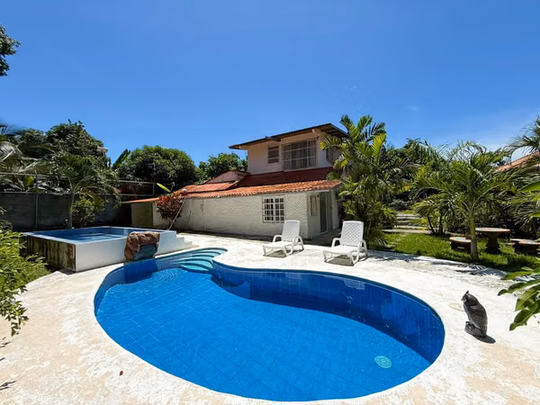 Spacious home with lots of potential in San Carlos