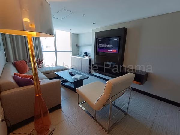 Apartment for sale on Avenida Balboa LC25-7939