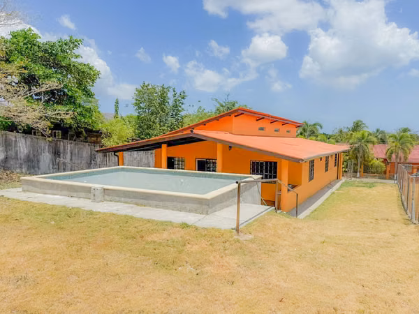 Spacious Home with Pool in Chame!