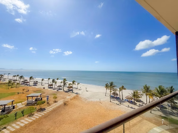 Oceanfront condo for rent and sale in Playa Caracol.