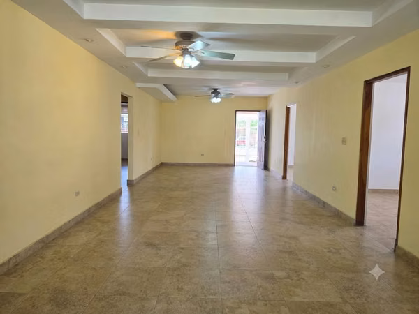 EL CARMEN ALQUILO RESIDENCIA ZONIFICACION COMERCIAL