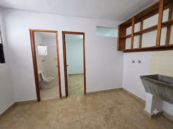 EL CARMEN ALQUILO RESIDENCIA ZONIFICACION COMERCIAL