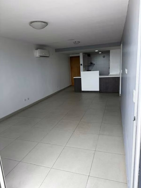 Beautiful Apartment PH Scala El Carmen Bella Vista White Goods