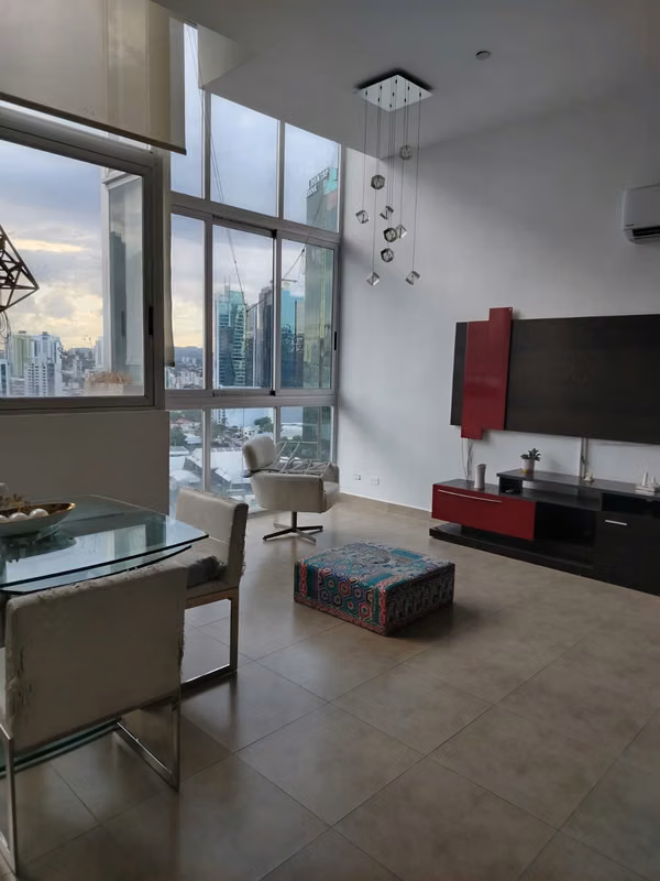 Encantador Apartamento PH The One Calle 50 Bella Vista  - Amoblado
