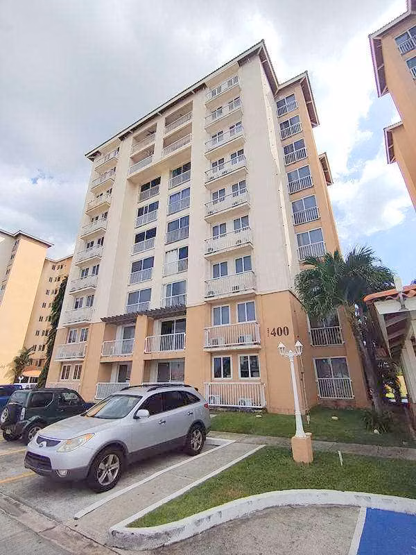 Venta de Apartamento en PH Torres de Versalles - Haga una oferta
