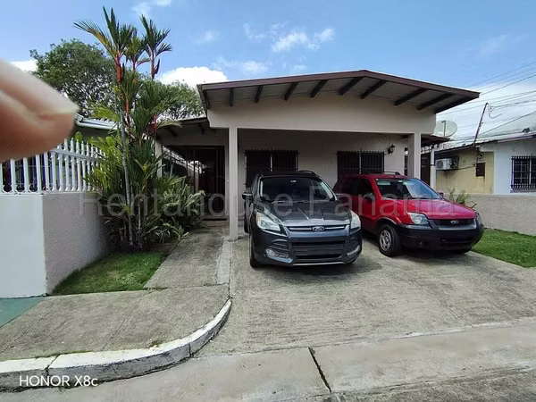 Venta de Casa en Reparto Nuevo Panama LA FONTANA 235 Mts PD