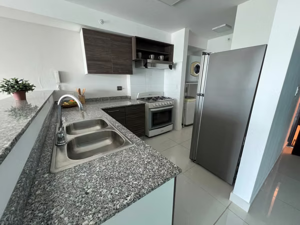 Se vende Apartamento en Midpark, Carrasquilla