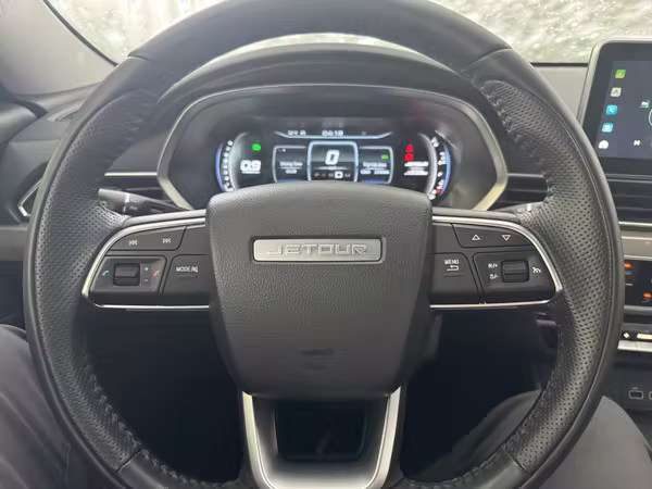 JETOUR X70 2026 · 7 PASAJEROS · TECHO PANORÁMICO · 2,789 KM MC001