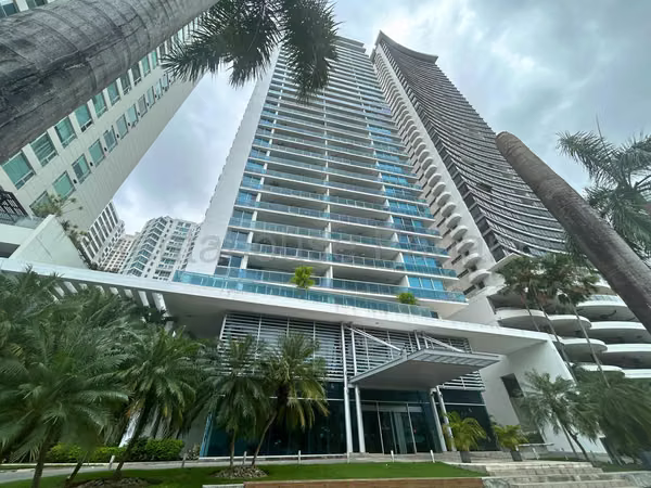 LGU-Venta de apartamento con vista al mar en primera linea de Costa del Este, PH Bayside.