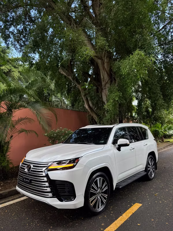 LEXUS LX $ A CONVENIR