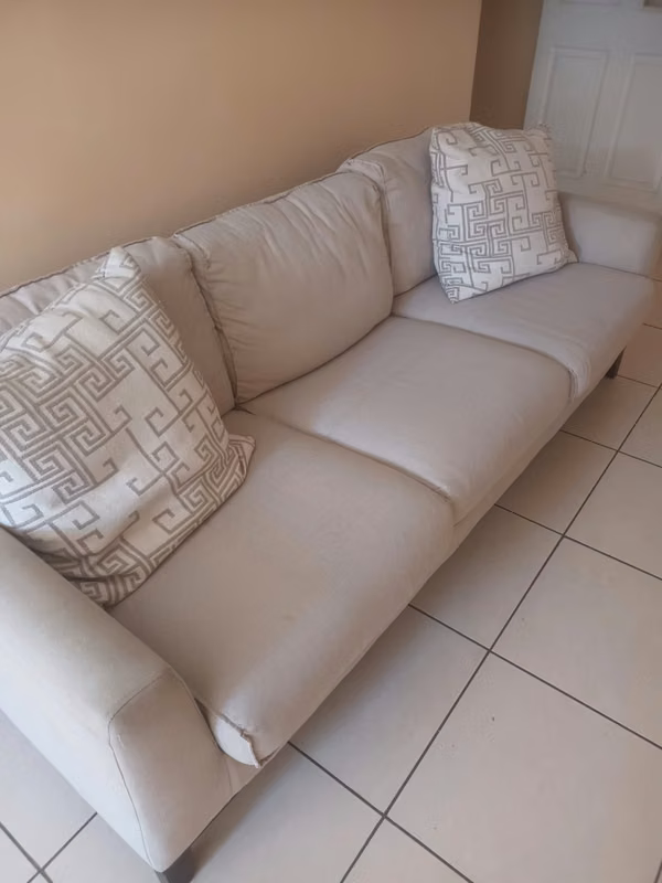 Melissa Foster Luxury Sells Apartment at PH Villa Nova MFR2115