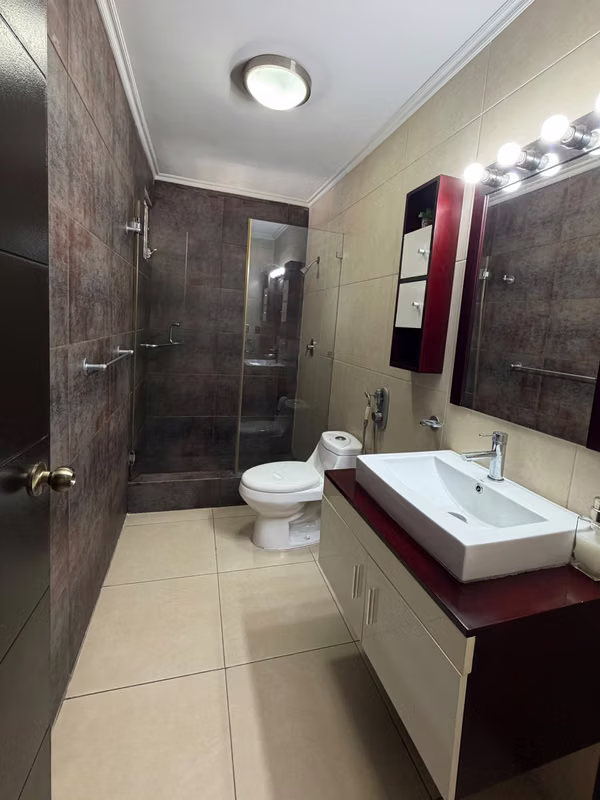 Melissa Foster Luxury alquila apartamento en PH MACONDO, Obarrio. MFR2117