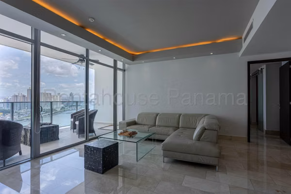 Apartment for sale in Punta Pacifica