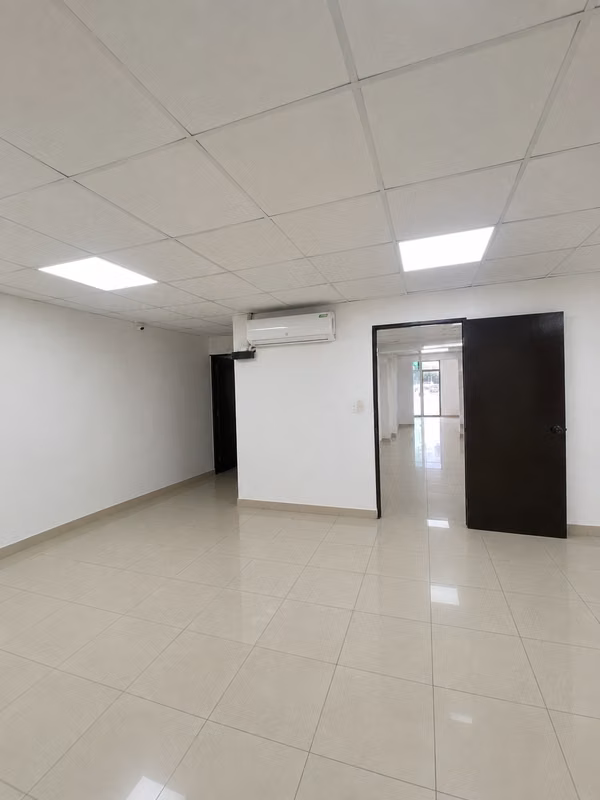 ALQUILER LOCAL COMERCIAL 200 M2 APROXIMADO - Corazón de CALLE 50