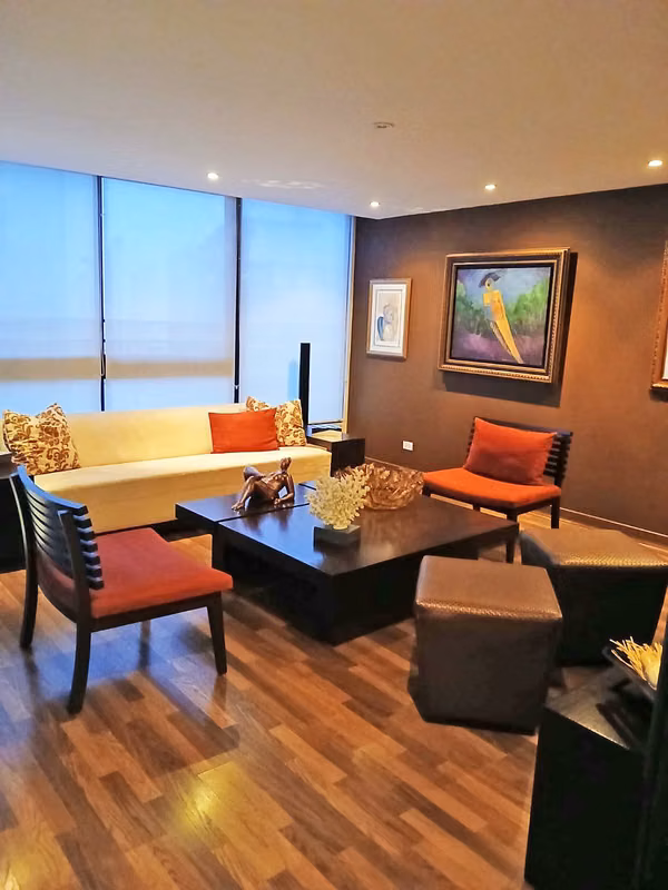 Costa del Mar. 241mts 3r 3.5b cbe 2est $340,000.00NEG