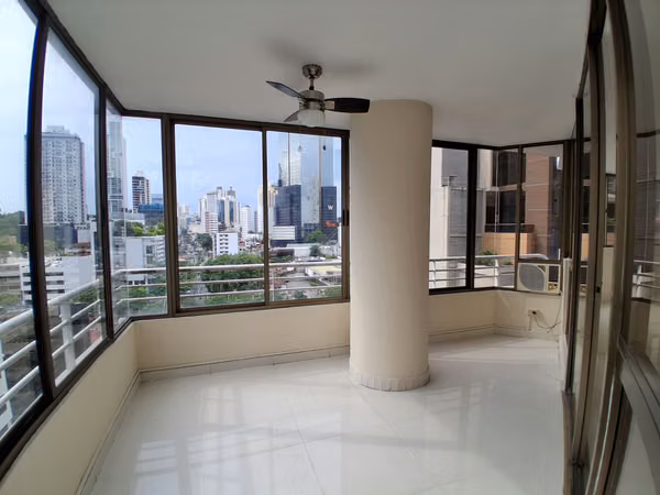 SE VENDE APARTAMENTO EN MARBELLA, BELLA VISTA