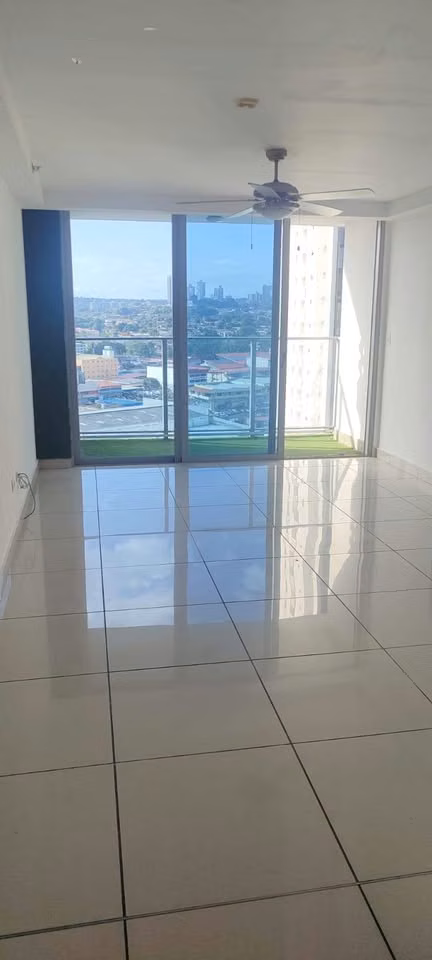 PH Torres de Castilla, 3 Rec, 2 Baños, Balcón, sobre la Vía España!