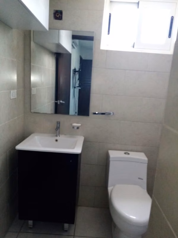PH BAY VIEW, 3 RECAMARAS, 2 BAÑOS, BALCÓN, CERCA AL CASCO VIEJO!!