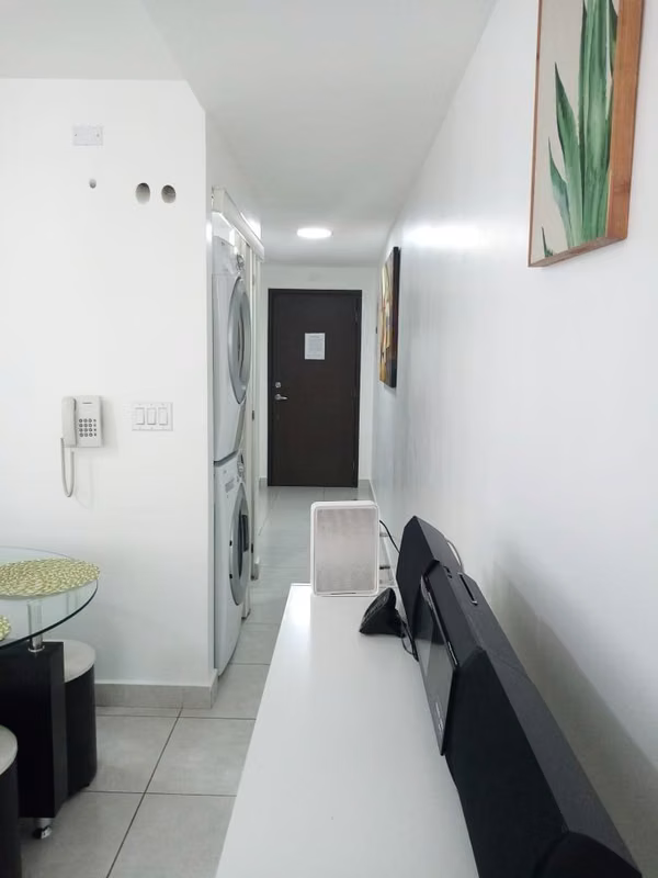 PH BAY VIEW, 3 RECAMARAS, 2 BAÑOS, BALCÓN, CERCA AL CASCO VIEJO!!