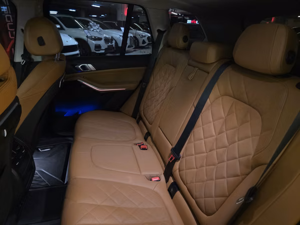 BMW X5 xDrive40i 2025
