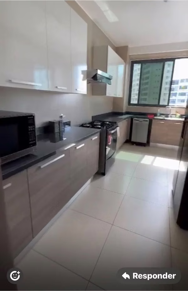 Se alquila apartamento amueblado en Deluxe Residences
