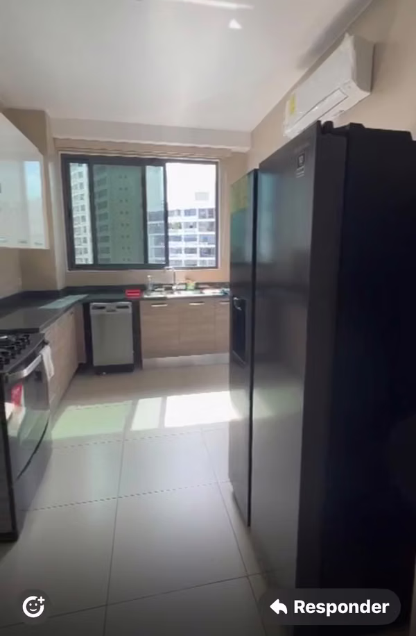 Se alquila apartamento amueblado en Deluxe Residences