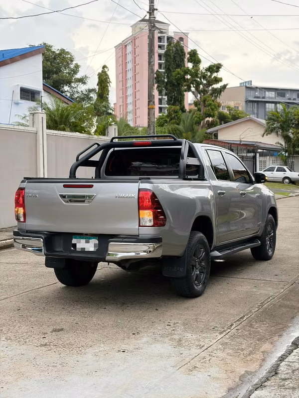 Pickup Toyota Hilux 2023 Manual 4X4 ¡Solo 35mil km!