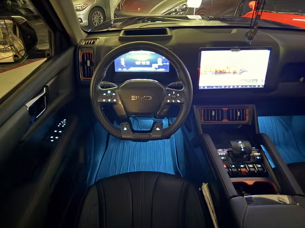BYD SHARK 2025
