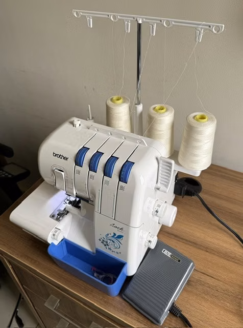 Maquina Overlock
