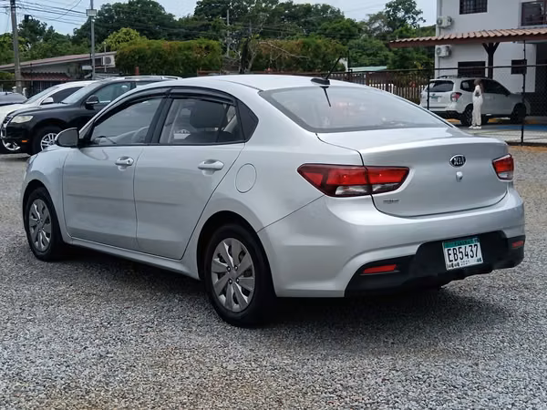 Kia Rio 2020 Automatico