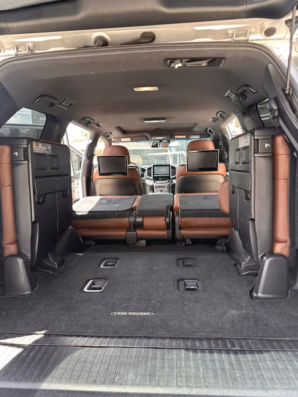 Toyota Land Cruiser 4x4 FULL EXTRAS