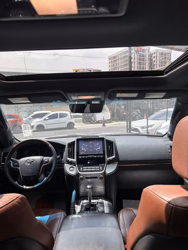 Toyota Land Cruiser 4x4 FULL EXTRAS