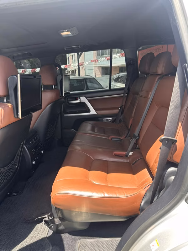 Toyota Land Cruiser 4x4 FULL EXTRAS