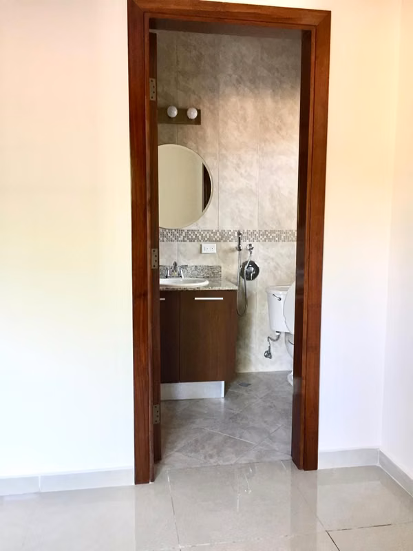 Se vende o alquila