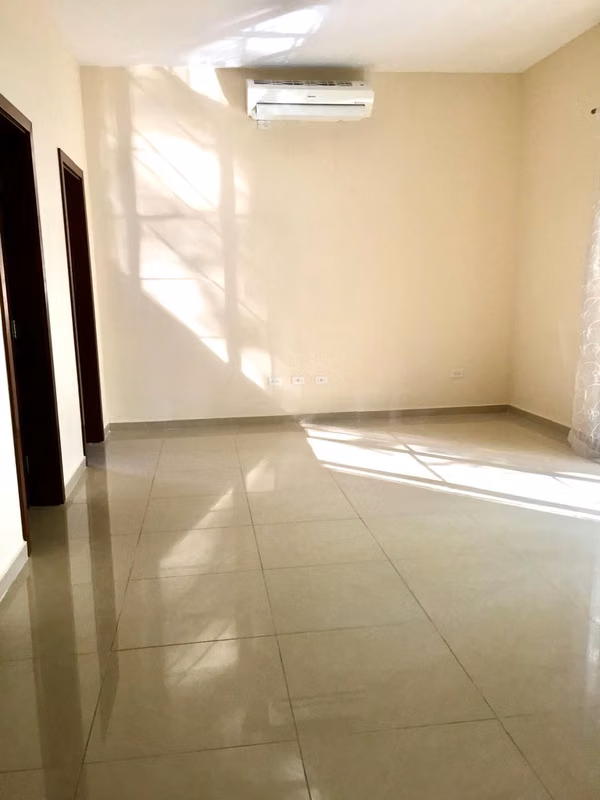 Se vende o alquila