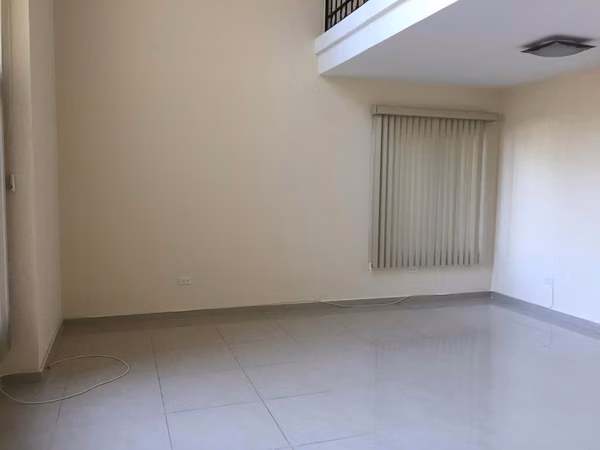 Se vende o alquila