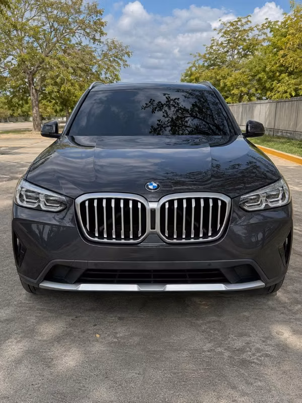 BMW X3 sDrive20i 2023 negociable – Un solo dueño – Garantía y mantenimientos de agencia